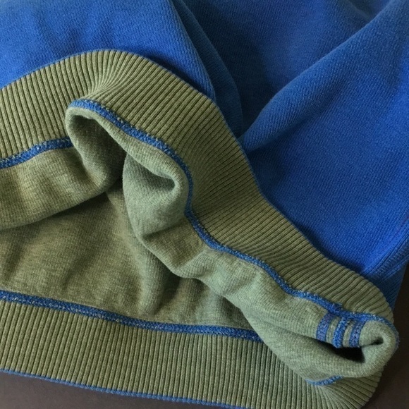 Tommy Bahama Men’s sweatshirt may be reversible - Picture 3 of 5